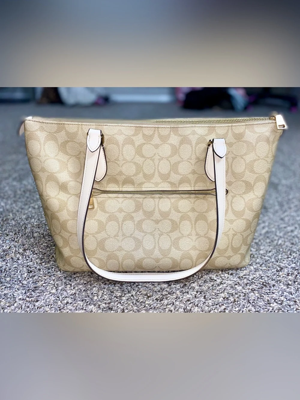 Classic Signature Coach Tote Bag in Light Beige and White